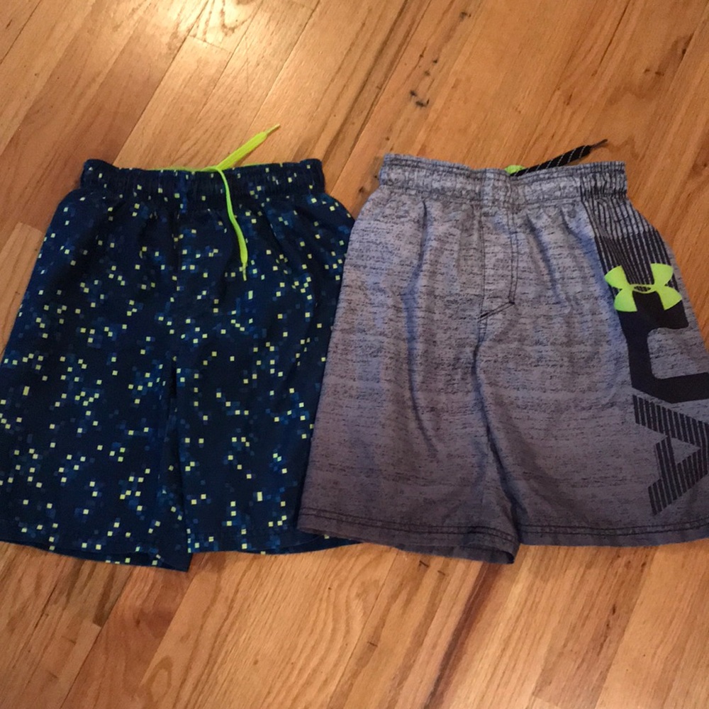 Boys Under Armour bathing suit. Size small